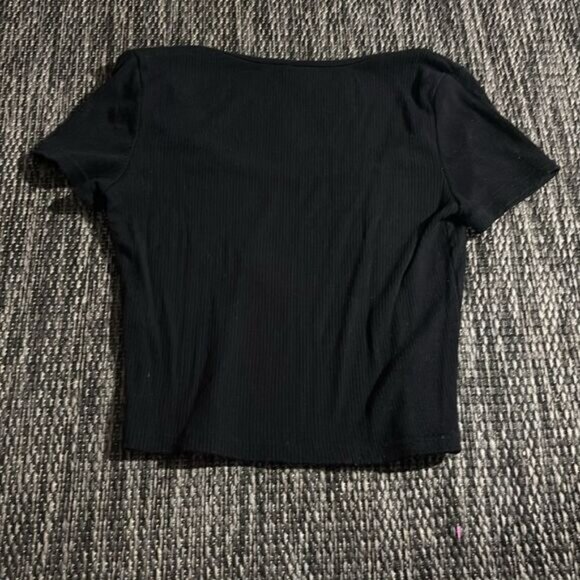 SHEIN black top - Picture 2 of 4